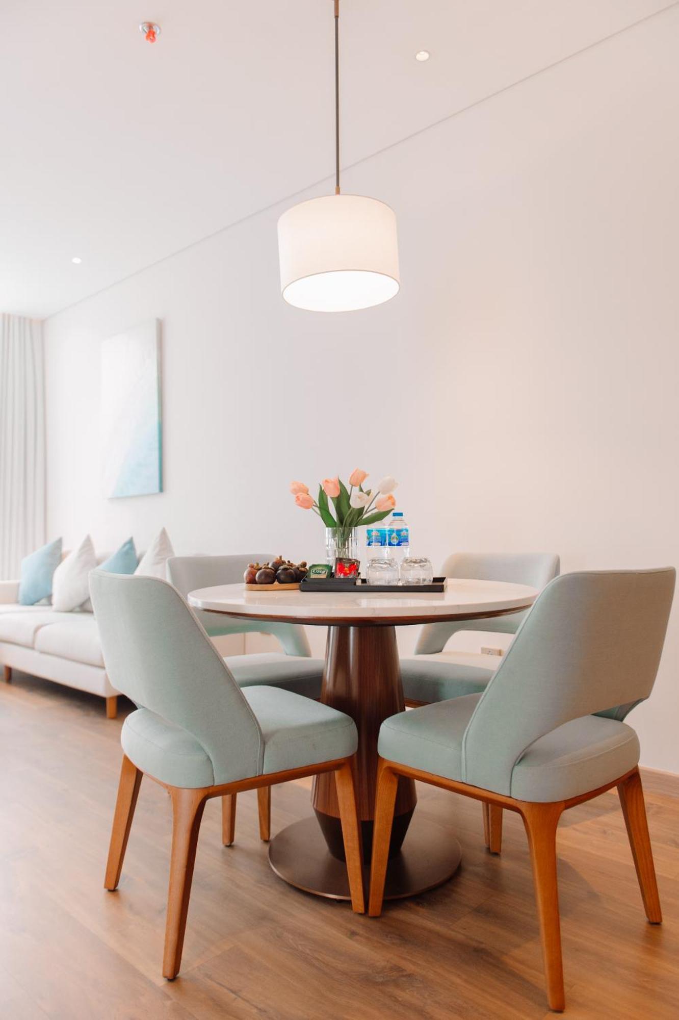A La Carte Ha Long Apartment By The Beach Esterno foto