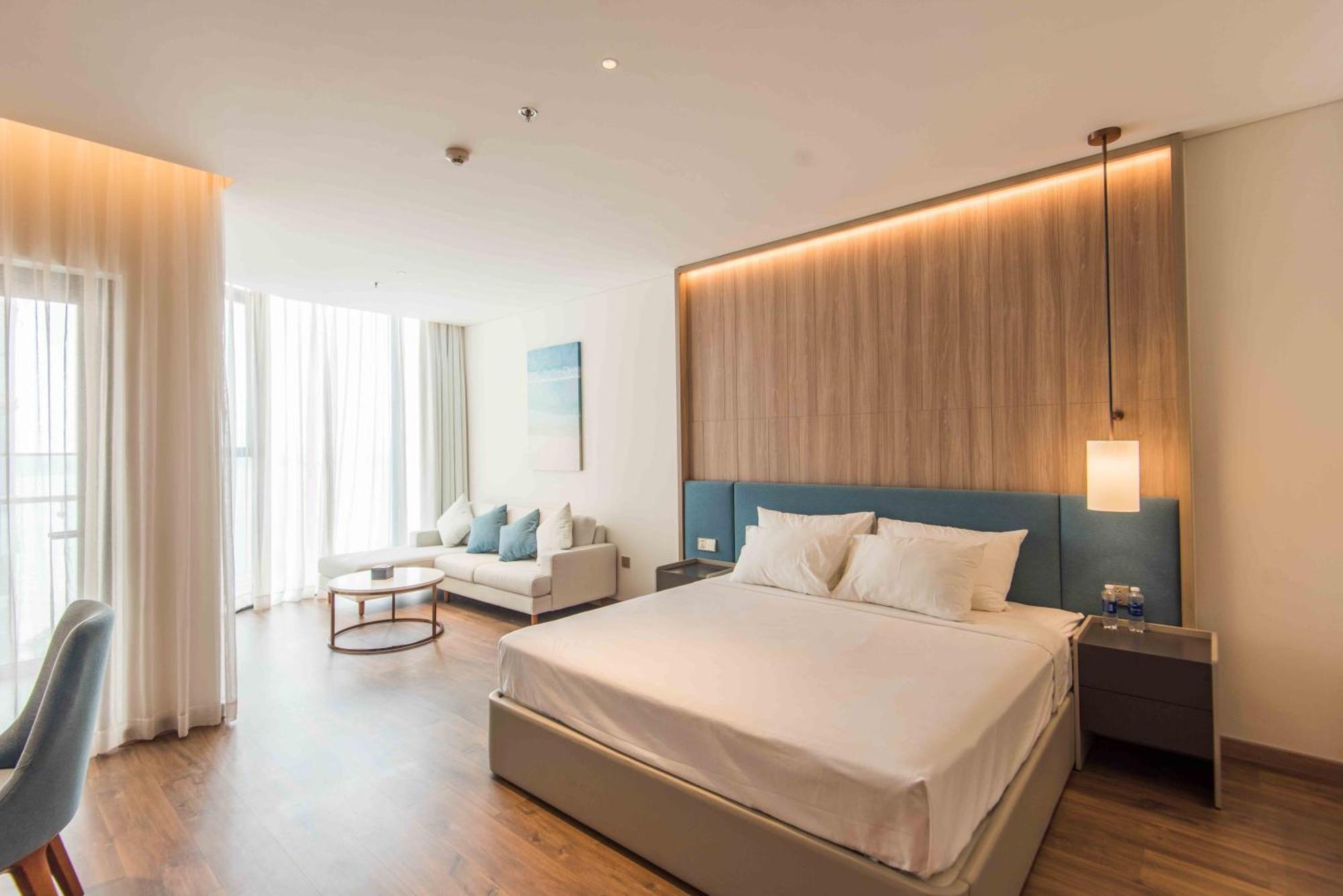 A La Carte Ha Long Apartment By The Beach Esterno foto
