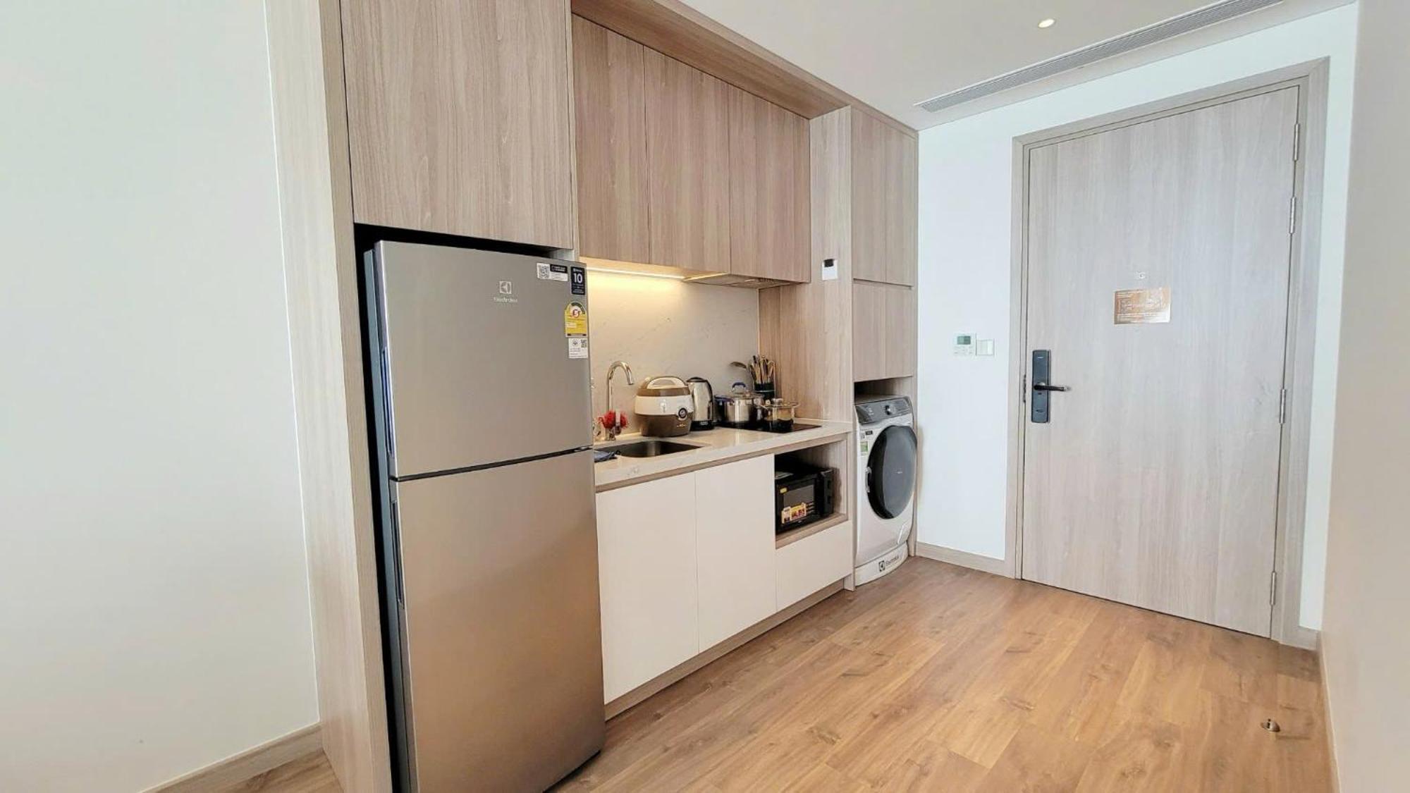 A La Carte Ha Long Apartment By The Beach Esterno foto