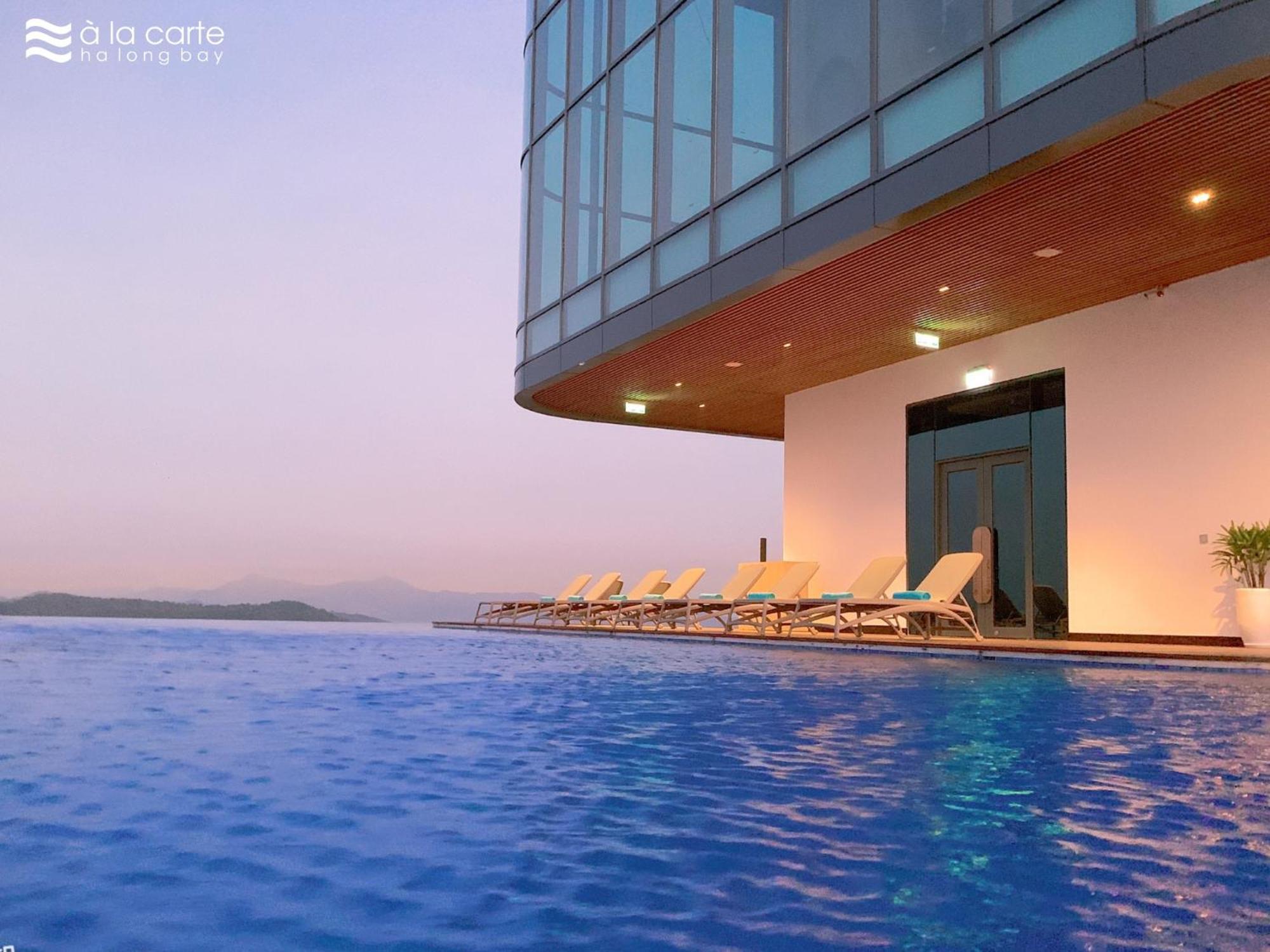 A La Carte Ha Long Apartment By The Beach Esterno foto