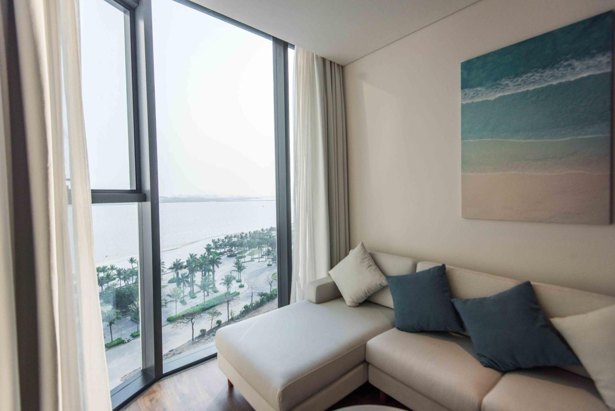 A La Carte Ha Long Apartment By The Beach Esterno foto