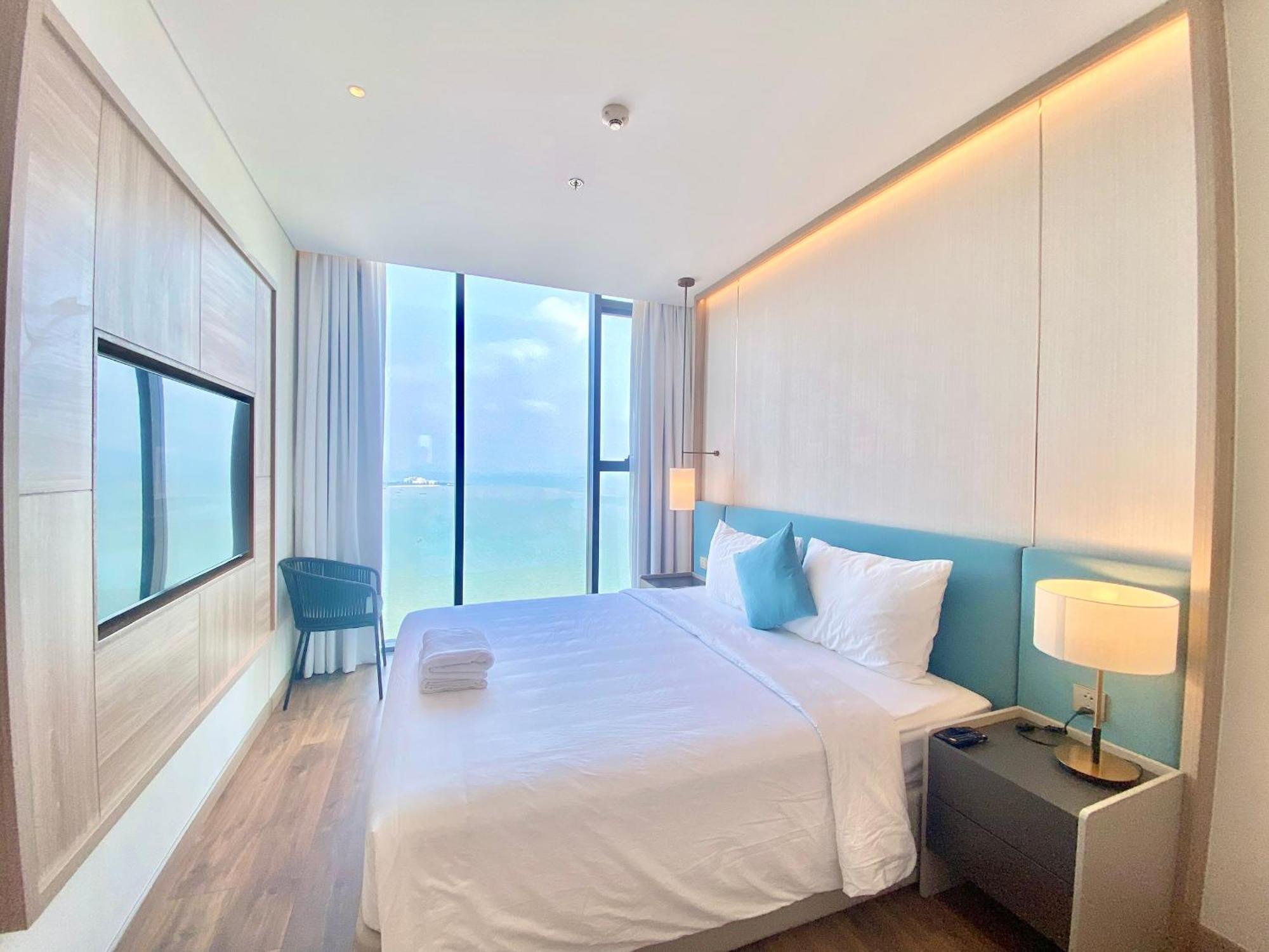 A La Carte Ha Long Apartment By The Beach Esterno foto